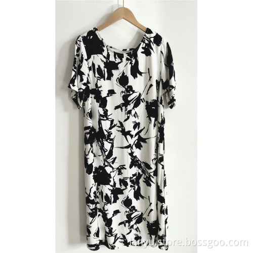 Ladies V Neck Stretch Short Sleeved Dress